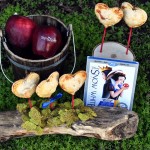 apple pie pops, celebrating Snow White